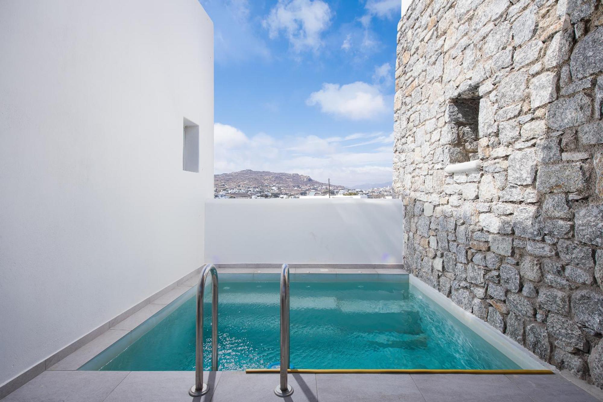 Hosting Moments Private Pool Holiday Home أنو ميرا المظهر الخارجي الصورة